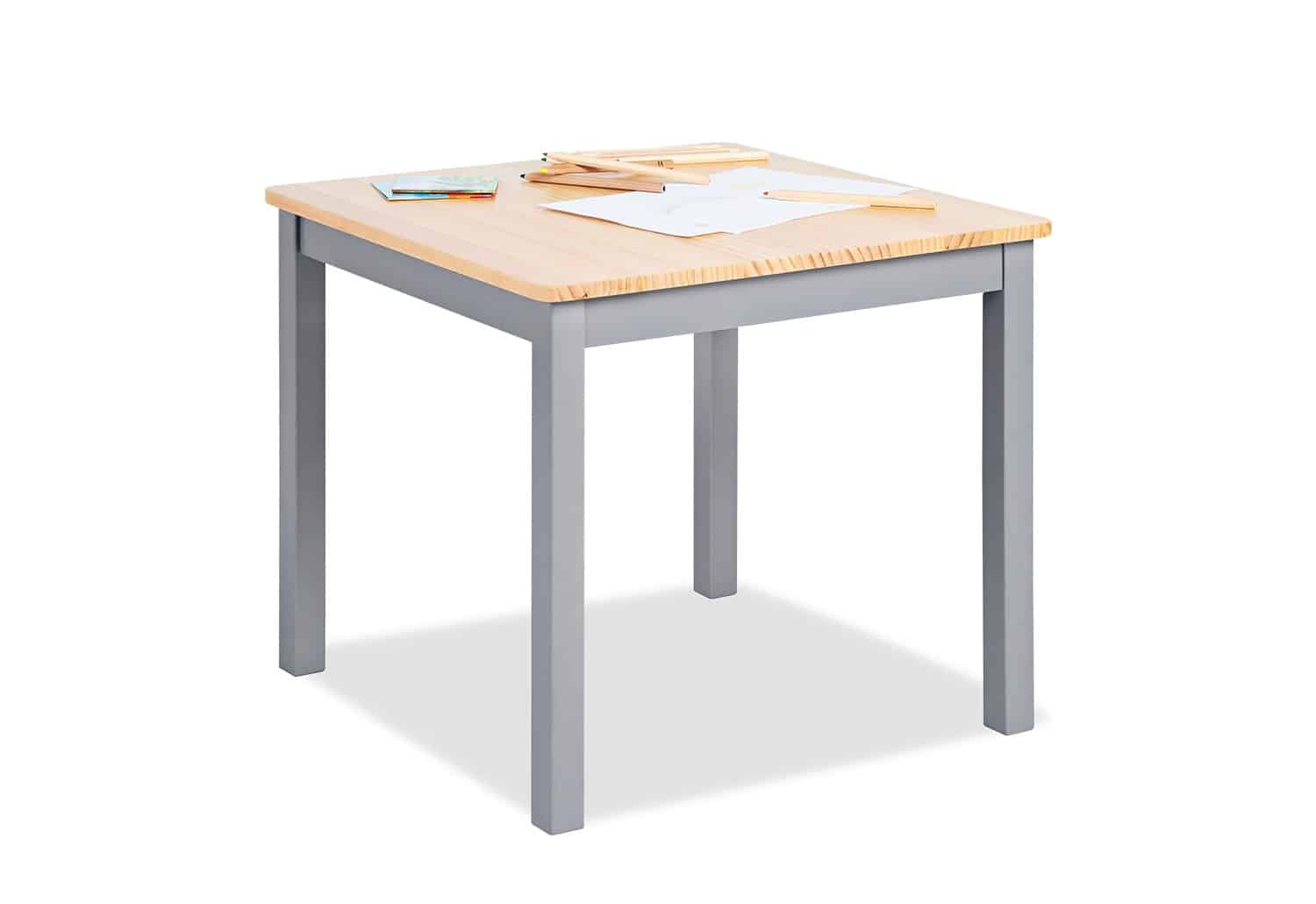 Stabiele kindertafel in grijs en naturel hout, perfect voor knutselen en spelen met vrienden.