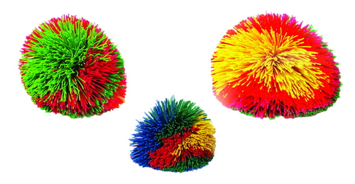 Mini Kooshball van 5 cm in levendige kleuren, ideaal voor werpspellen en het ontwikkelen van vangvaardigheden.