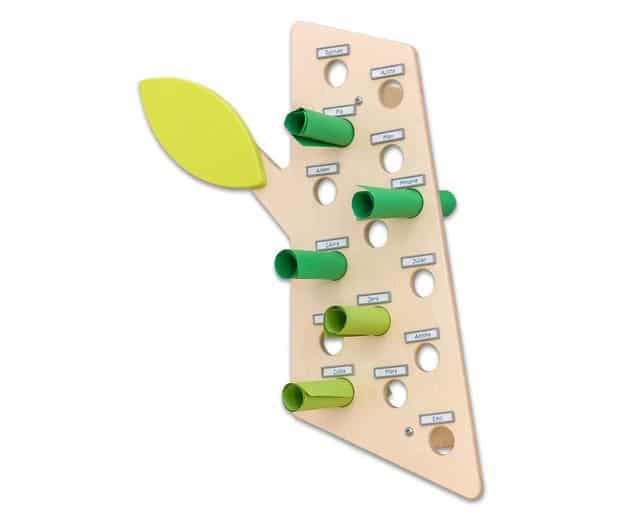 EduCasa ouderpost boomtak 15 vaks in frisse limekleur met boomvormige ontwerp en groene buizen voor oudercommunicatie.