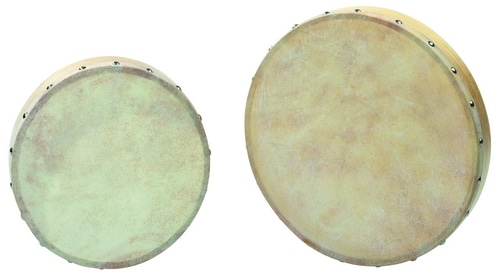 Tamboerijn van 20 cm met houten frame en huid, inclusief slagstok voor muzikale opvoeding.