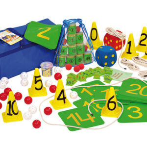 Bewegend Leren Rekenen Set met kleurrijke cijfers, kegels, dobbelstenen en touwen voor actieve rekenlessen.