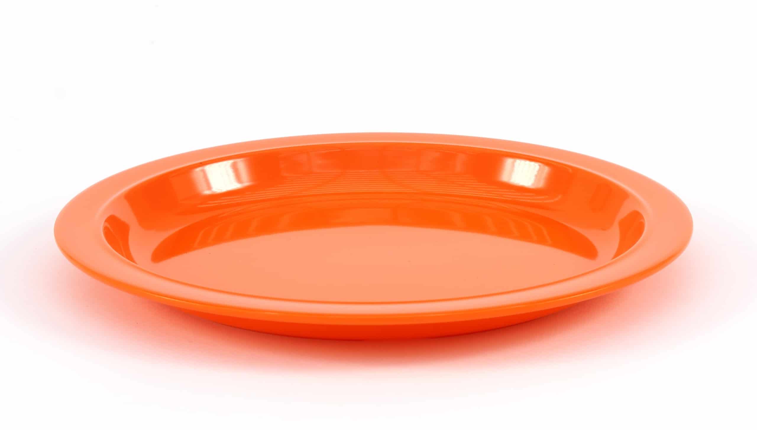 Medium soepkom van 21,5 cm in een heldere oranje kleur, geschikt voor speel- en leermiddelen.