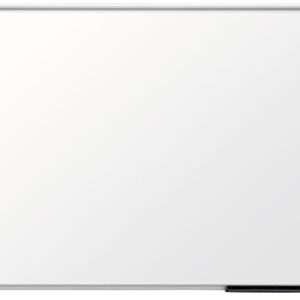 Witte schoolbord 90x60 cm met metalen frame en zwarte markeerderhouder, geschikt voor primair onderwijs.