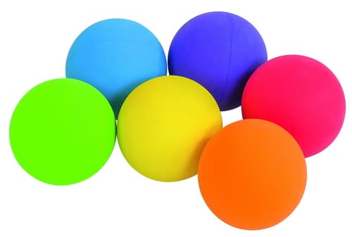 Zes kleurrijke stuiterballen in regenboogkleuren: groen, blauw, paars, geel, roze en oranje, perfect voor spel en jongleren.