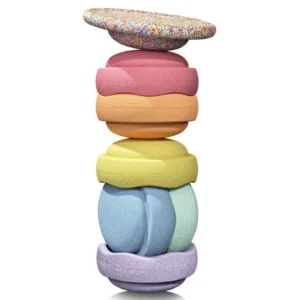 Zes pastel kleurige stapelstenen en een confetti balansbord, ideaal voor yoga en zacht spel.