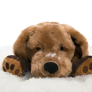 Therapie knuffel hond met kalmerend gewicht, zacht en knuffelig, ligt op een witte ondergrond.