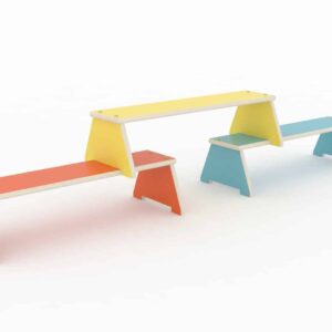 Kleurrijke Banken Set 3/St. met stevige, comfortabele zitplaatsen voor groepsactiviteiten in de klas.