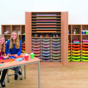 Knutsel & Papier Kast met kleurrijke lades en schappen, ideaal voor creatief materiaal en knutselgereedschap.