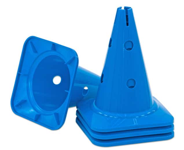 Blauwe kegel met gaten, 30 cm hoog, geschikt voor sport en leermiddelen, stapelbaar met vierkante basis.