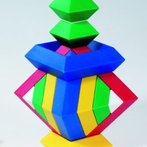 Kleurrijke 3D triangel puzzel met geometrische vormen, stimuleert ruimtelijk inzicht en patroonherkenning.