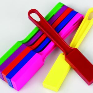 Set van 7 magneetstaven in verschillende kleuren en vormen, ideaal voor leren over magnetisme en spelenderwijs ontdekken.