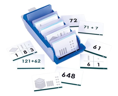 Telkaarten tot 100 in blauwe opbergdoos, met kaarten die getallen op vijf manieren weergeven.