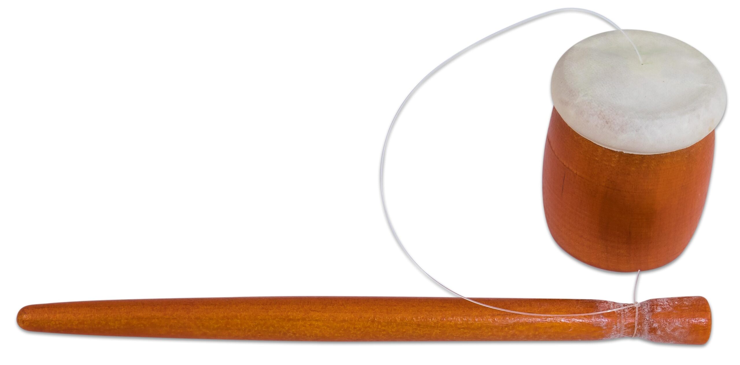 Cicade: houten instrument met een ronde, witte bovenkant en een lange, slanke stok voor het maken van geluid.