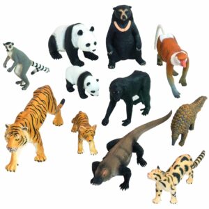 Set van 11 Aziatische dierenfiguren, waaronder tijgers, pandas, een beer en een lemur, ideaal voor educatief gebruik.