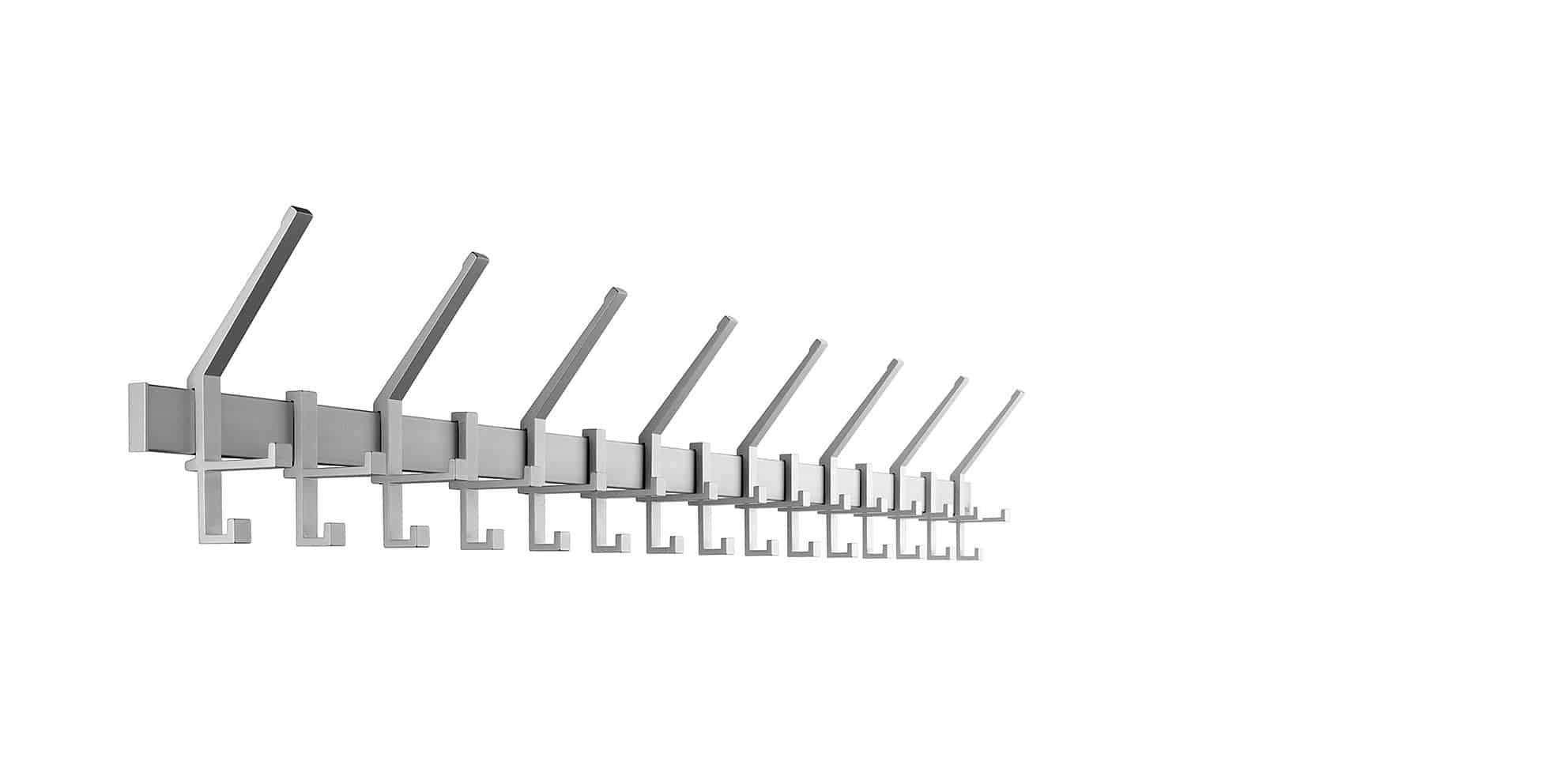 Wandgarderobe ARISTA met meerdere haakjes voor kleding, modern design in zilvergrijs, geschikt voor onderwijsinstellingen.