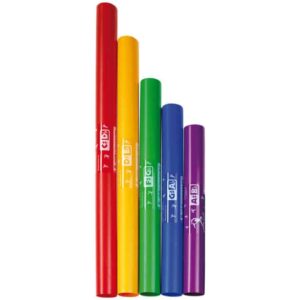 Kleurrijke Boomwhackers in verschillende lengtes, ideaal voor muzikale activiteiten en gemakkelijk te bespelen.