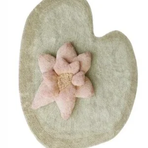 Wasbaar speelkleed Lilly in bloemvorm met bloemkussen, handgemaakt van duurzaam katoen, past in elk interieur.