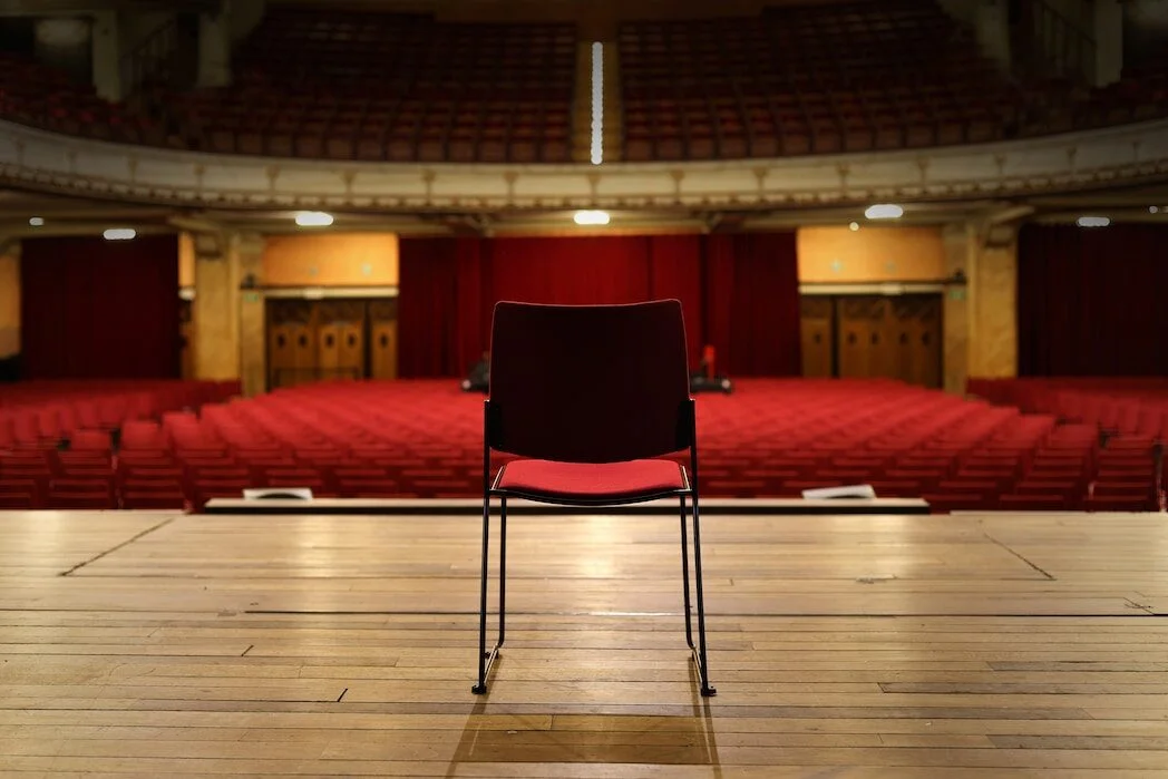 Contact 1 De Roma School Concept 3 2 1 2