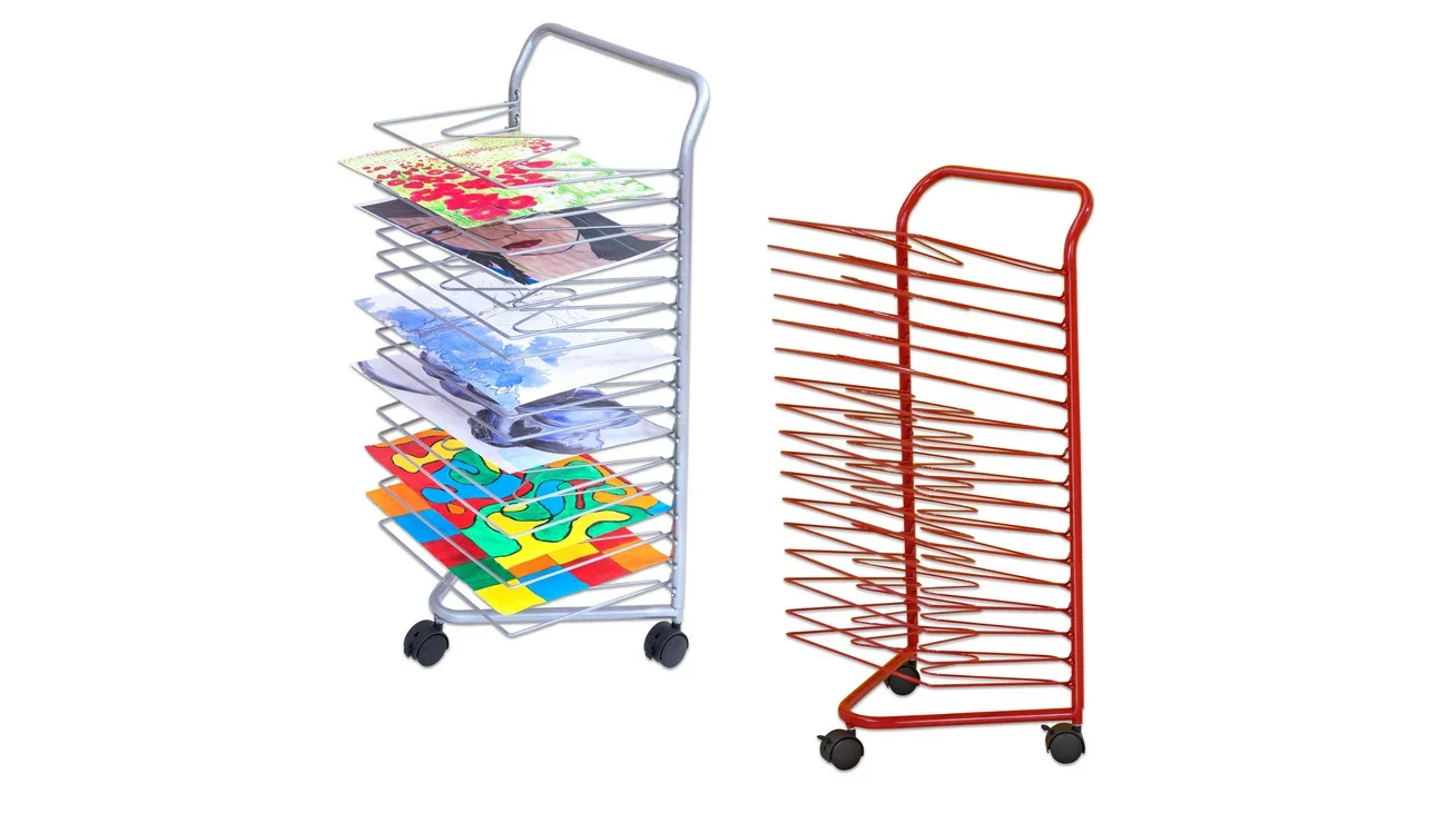 Verfdrogerrek met 3 wielen, voorzien van meerdere lagen voor het drogen van creatieve materialen in diverse kleuren.