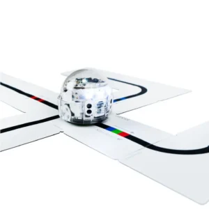 Ozobot Kleurcode Magneten Snelheid Set met robot op kleurencircuit, ideaal voor kleuters om codering te leren.