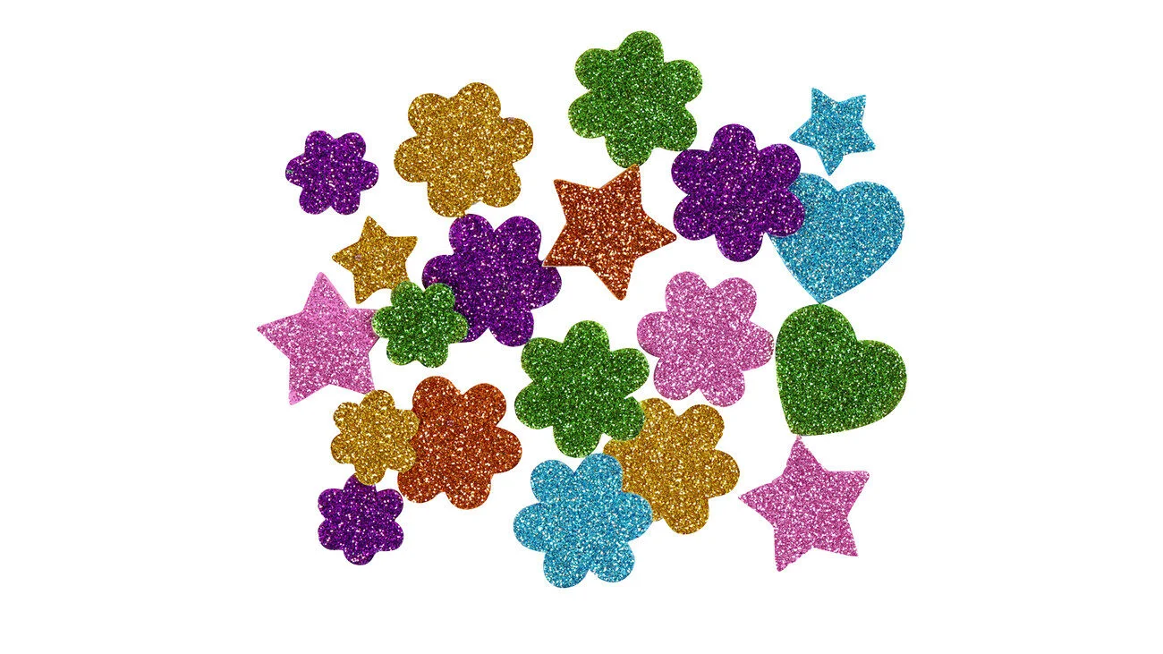Zelfklevende schuimrubberen figuren in diverse vormen en kleuren, 800 stuks, ideaal voor creatief knutselen.