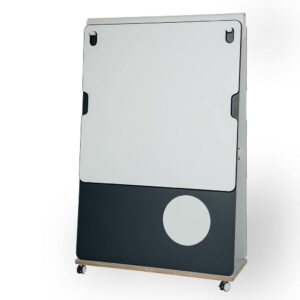FLEX whiteboard met twee gebruiksvriendelijke schrijfoppervlakken, mobiel op wielen, ideaal voor flexibele instructieruimtes.