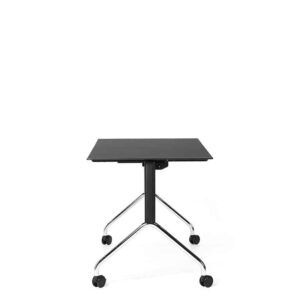 Klaptafel FX Switch, zwart, met inklapsysteem en wielen voor eenvoudig verplaatsen en opbergen in multifunctionele ruimtes.