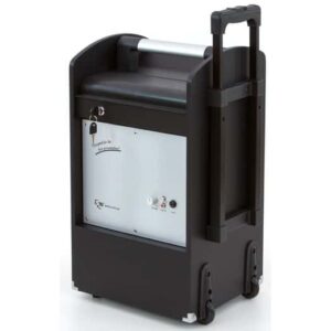 TLS M100 LS PLUS losse speaker met wielen en handvat, ontworpen voor krachtige stereogeluid bij zaalversterkers.
