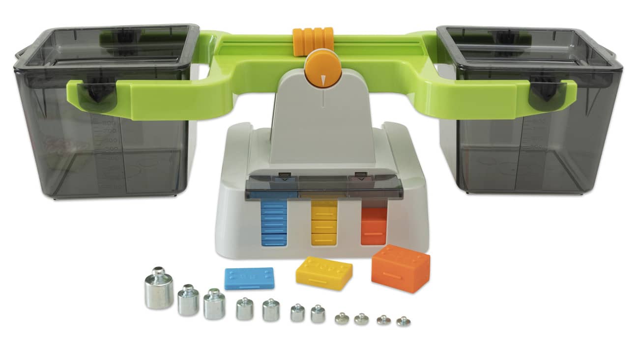 Weegschaal XL in groen met twee transparante bakken en gewichten in verschillende kleuren en maten.