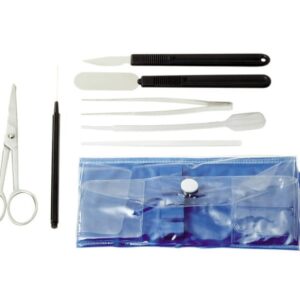 Preparatieset voor microscoop met 7 onderdelen, inclusief schaar, pincet, en verschillende glasjes voor biologische monsters.
