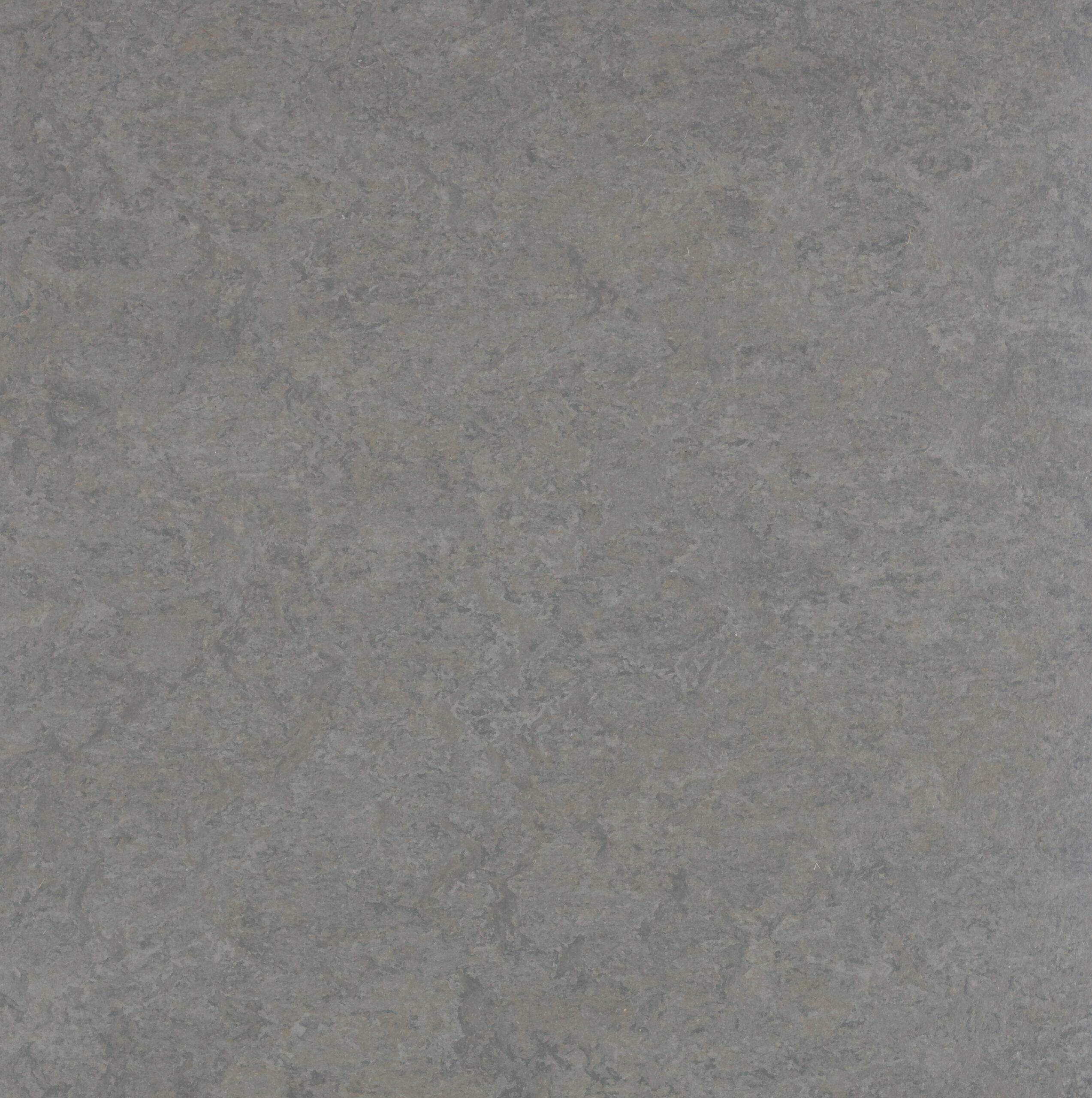 Klein platform overgangshelling 50x50 cm, hoogte 12/24 cm, met een gladde, grijze textuur.